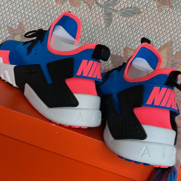 NIKE Men’s AIR HUARACHE DRIFT
BLUE NEBULA/BLACK
AH7334 403 Sneakers Athletic - Picture 15 of 16